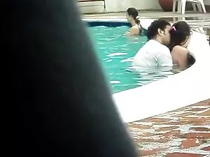 To thi gái trẻ phim  ...