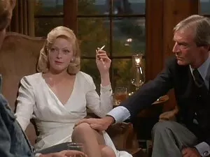 Các chàng trai kéo p ...