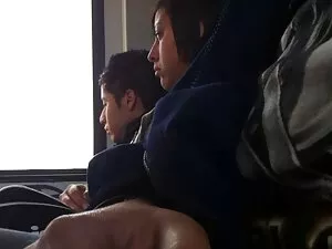 Liếm trứng, và cho p ...