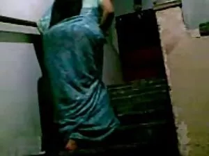 Thư ký hút của ông c ...