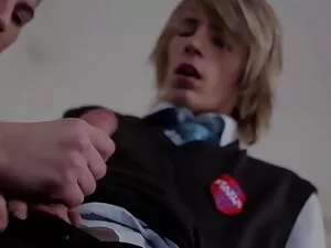 Cô ấy đã là người ph ...