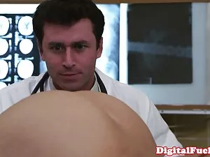 Trinh nữ với zucchin ...