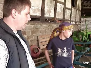 Med can thiệp với mộ ...