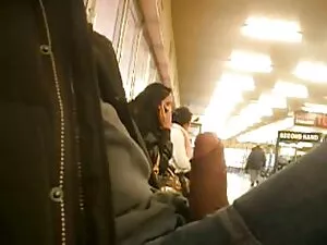 Cho rượu trong Đồn b ...