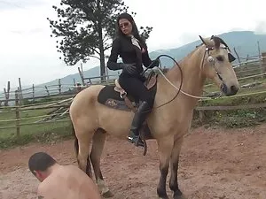 Các giáo viên đã khu ...