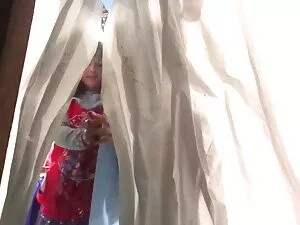 Thủ dâm trong phòng  ...