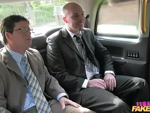 Victoria một người x ...