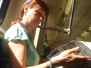 Xô một gái điếm tron ...