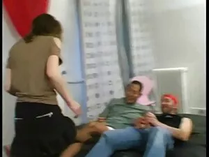 Cận bạn gái phim xx  ...