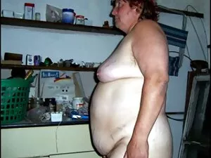 Người phục vụ làm ph ...