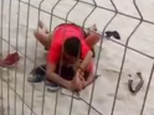 Đừng có nhìn phim se ...